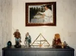 Kleiner Hausaltar mit Horus-Energiepyramide Modell A