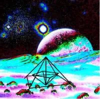 Psychedelisches Gemälde: eine dunkle Doppelpyramide auf einer neonfarbenen Landschaft unter einem Sternenhimmel mit Planeten und Galaxien.