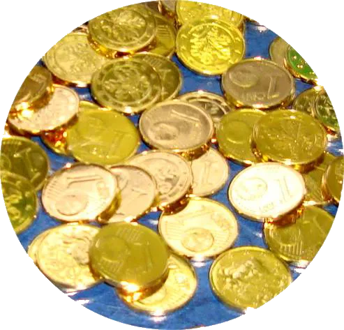 Gold-Cent: viele goldfarben schimmernde Cent-Münzen kreisförmig angeordnet